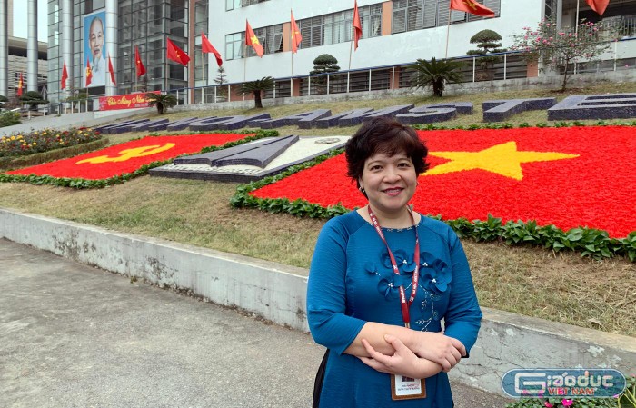 Nhà giáo Trần Thùy Dương: &quot;Tôi mong muốn mỗi học kỳ kết thúc đều có phiếu đánh giá tín nhiệm của học sinh đối với giáo viên, các em chính là người nhận xét xác thực nhất về thầy cô của mình&quot;. Ảnh: Tùng Dương.