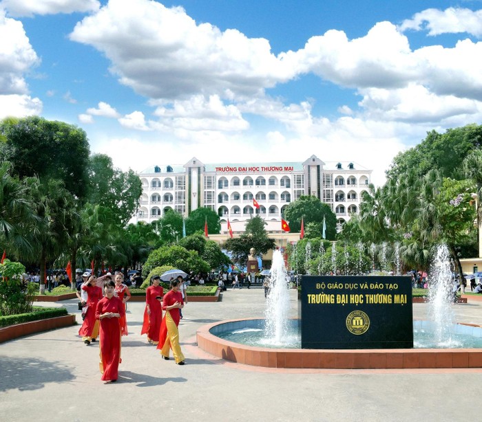 Trường Đại học Thương mại dự kiến tuyển sinh năm 2022 với 5 phương thức. Ảnh: ĐHTM.