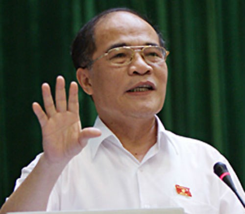 Chủ tịch Quốc hội Nguyễn Sinh Hùng: Bác Hồ đã dạy cái gì không có lợi cho dân phải hết sức tránh.