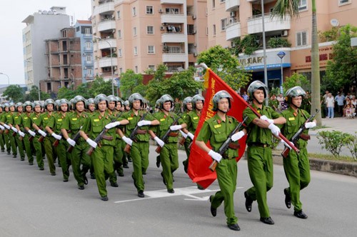 Ông KSor Phước nhận định, phong hàm phải ưu tiên cho các lực lượng chiến đấu. Ảnh minh họa.