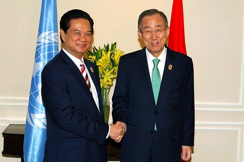 Thủ tướng Nguyễn Tấn Dũng tiếp Tổng thư ký Liên Hợp Quốc Ban Ki-moon. Ảnh: VGP.