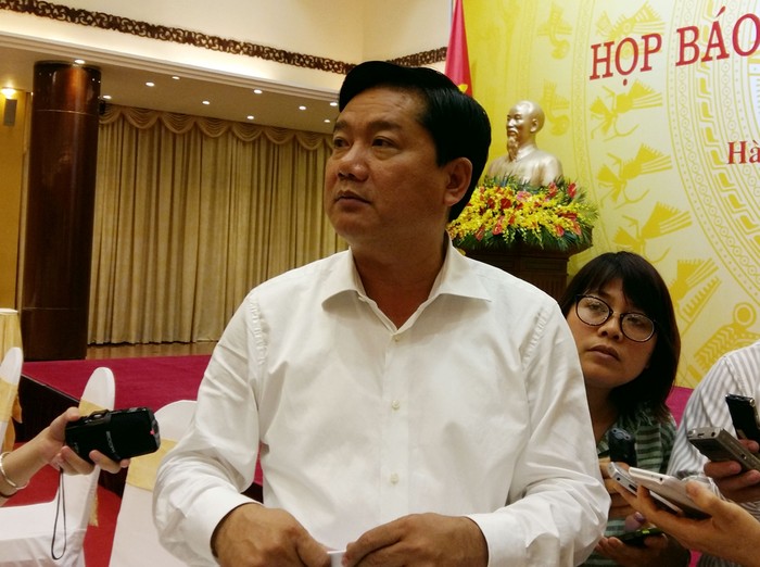 Bộ trưởng Đinh La Thăng cho biết rất mong nhận được các ý kiến đóng góp tâm huyết của giới khoa học về dự án Cảng hàng không quốc tế Long Thành. ảnh: Ngọc Quang.