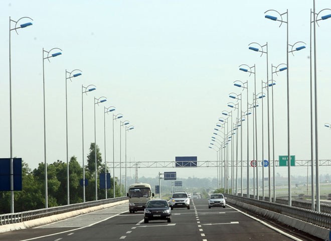 Sẽ có thêm nhiều camera giám sát trên cao tốc Pháp Vân - Cầu Giẽ. ảnh: Lao động