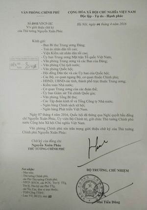Giới thiệu chữ ký của Thủ tướng Nguyễn Xuân Phúc.
