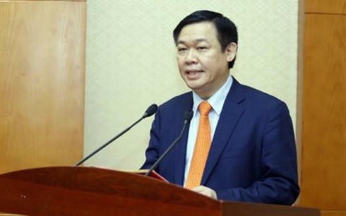 Phó Thủ tướng Vương Đình Huệ làm việc với Ủy ban Giám sát tài chính quốc gia. (Ảnh: TTXVN).