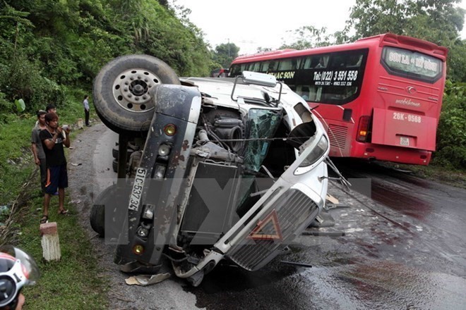 Thủ tướng yêu cầu các cơ quan chức năng phối hợp ngăn chặn hiệu quả hơn nữa tai nạn giao thông. ảnh: TTXVN.