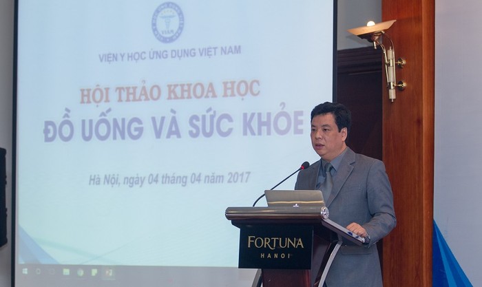 Tiến sĩ - Bác sĩ Trương Hồng Sơn (Phó Tổng Thư ký Tổng hội Y học Việt Nam, Viện trưởng Viện Y học ứng dụng)