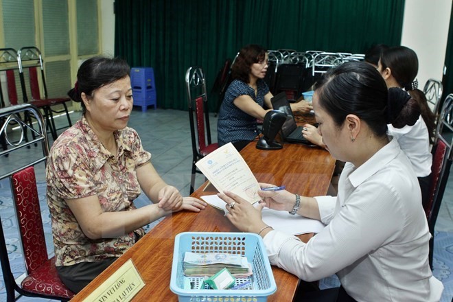 Tăng lương hưu, trợ cấp Bảo hiểm xã hội cho 8 nhóm đối tượng áp dụng từ 15/8/2017. ảnh minh họa: TTXVN.