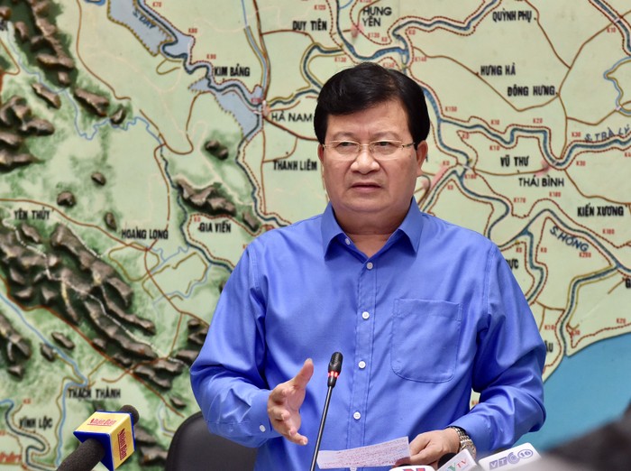 Phó Thủ tướng Trịnh Dình Dũng yêu cầu tập trung mọi lực lượng, phương tiện tìm kiếm thuyền viên mất tích. Ảnh: VGP.