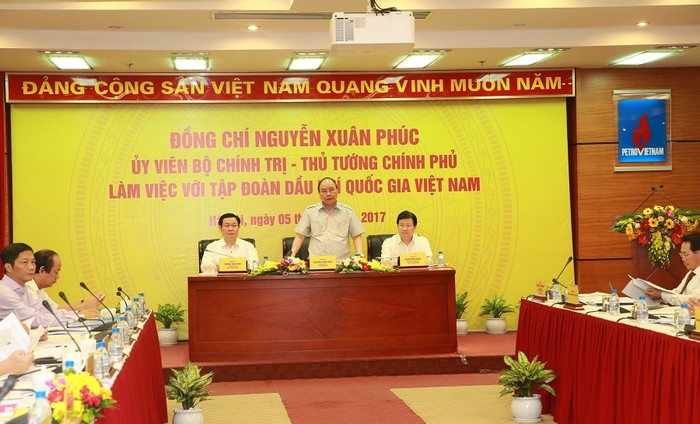 Thủ tướng Nguyễn Xuân Phúc đánh giá, Tập đoàn Dầu khí Quốc gia Việt Nam đã có đóng góp nhiều mặt cho đất nước, đặc biệt là khẳng định chủ quyền quốc gia và nộp ngân sách nhà nước. ảnh: pvn.