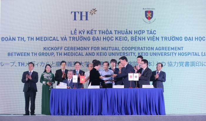 Lễ ký kết thỏa thuận hợp tác giữa Tập đoàn TH, TH Medical, Trường Đại học Keio &amp; Bệnh viện Keio.