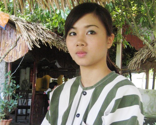 Khuôn mặt xinh đẹp của "kiều nữ ngây thơ" Nguyễn Thị Hạnh.