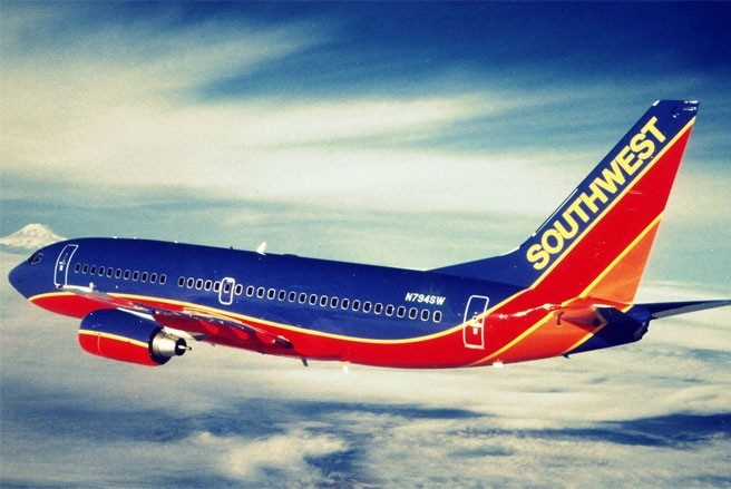 Southwest Airlines: Southwest Airlines là một hãng hàng không lớn của Mỹ, đồng thời là nhà bay giá rẻ lớn nhất thế giới, có trụ sở ở Dallas, Texas.