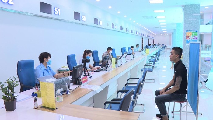 Hiện việc triển khai nền tảng số hóa và bóc tách dữ liệu đã được triển khai tại Trung tâm Phục vụ hành chính công tỉnh Quảng Ninh (Ảnh minh hoạ: QN)