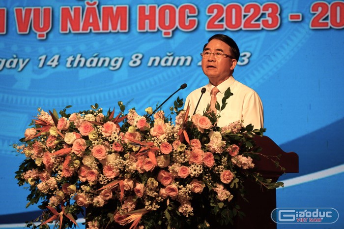 Ông Lê Khắc Nam – Phó Chủ tịch Uỷ ban nhân dân thành phố Hải Phòng phát biểu tại hội nghị (Ảnh: Phạm Linh)