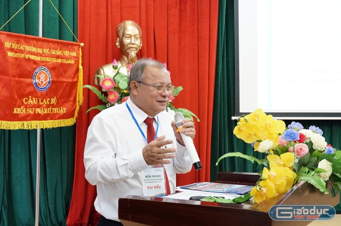 Theo Phó Giáo sư, Tiến sĩ Cao Hùng Phi, phát triển và nâng cao chất lượng nguồn nhân lực, nhất là nguồn nhân lực chất lượng cao là một “chiến lược mũi nhọn&quot;, là yếu tố quyết định đẩy mạnh phát triển và ứng dụng khoa học công nghệ (Ảnh: PL)