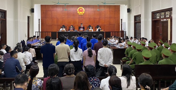 Toà án nhân dân Quảng Ninh mở phiên tòa xét xử sơ thẩm vụ án Vi phạm quy định về đấu thầu gây hậu quả nghiêm trọng xảy ra tại Sở Giáo dục và Đào tạo Quảng Ninh (Ảnh: CK)