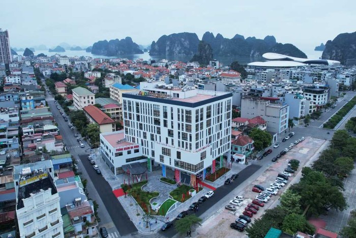 Công trình Trung tâm Kiểm soát bệnh tật (CDC) Quảng Ninh được thiết kế quy mô 9 tầng (8 tầng nổi, 1 tầng hầm), tổng diện tích sử dụng trên 14.233m2 (Ảnh: CTV)