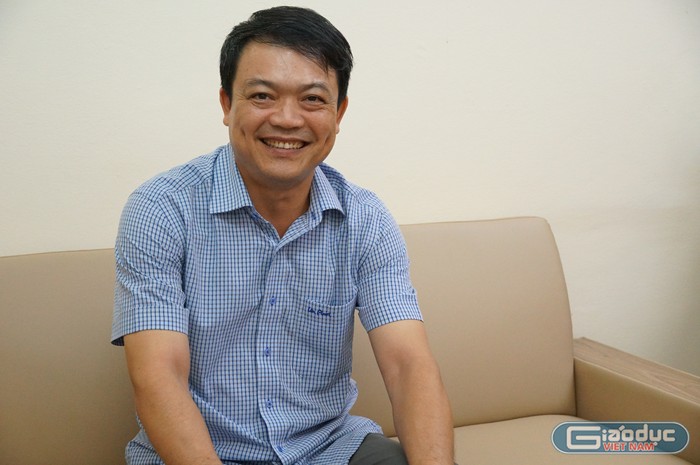 Theo thầy Phạm Ngọc Quang, nhận thức và ý chí quyết tâm đổi mới của đội ngũ cán bộ, giáo viên và nhân viên là chìa khoá để triển khai thành công chuyển đổi số trong trường học.
