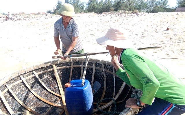 Ngư dân miền trung phấn khởi trước thông tin biển đã sạch