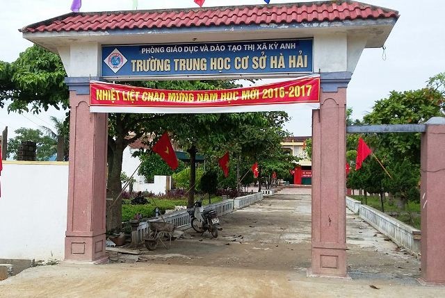 Trường THCS Hải Hà, nơi nhiều học sinh không được đến lớp học (Ảnh: Đ.N)