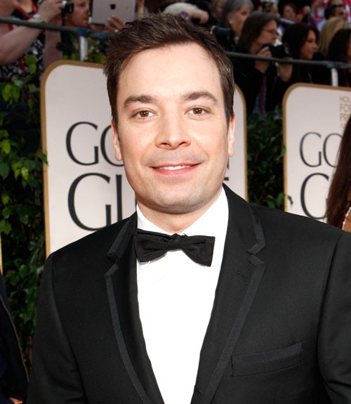 5. Chiếc nơ xấu nhất: Jimmy Fallon Đơn giản là nó quá bé so với khuôn mặt khá "bự" của anh. Điều này còn tệ hơn chuyện anh ấy đeo một chiếc nơ quá khổ.