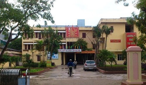 Bệnh viện Đa khoa thành phố Thanh Hóa - nơi vừa phát hiện 2 cán bộ y tế sử dụng bằng giả. (Ảnh Lê Phương)