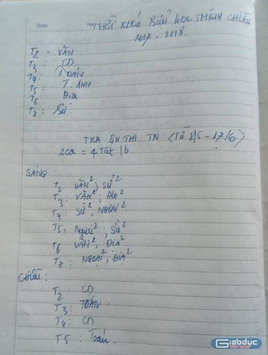 Học sinh &quot;bội thực&quot; về lịch học thêm 6 ngày/tuần và lịch ôn thi tốt nghiệp bắt đầu từ ngày 8/5 đến ngày 17/6. Ảnh: XUÂN DU.