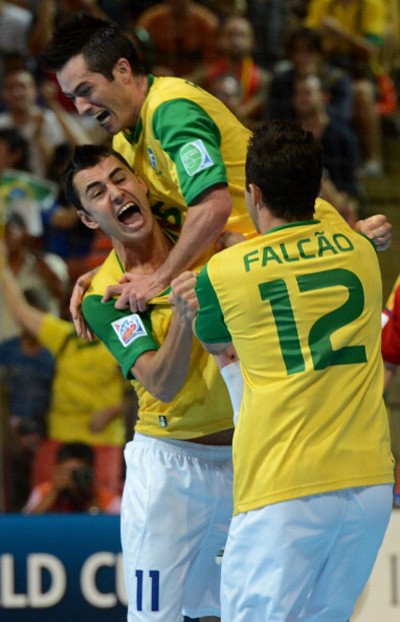 Brazil lần thứ 5 vô địch Futsal World Cup.