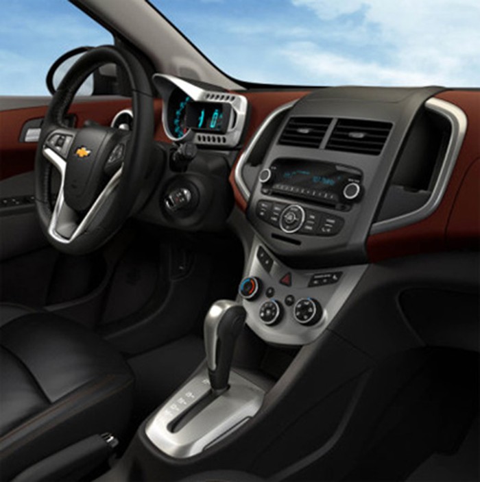 Chevrolet Sonic 2012.