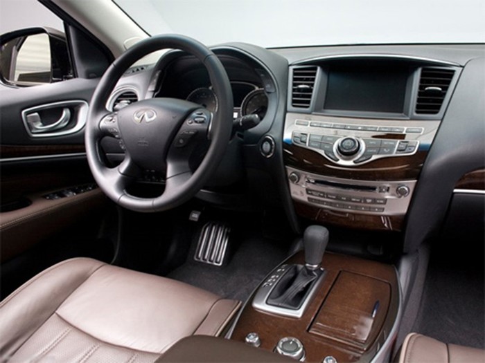 Infiniti JX 2013.