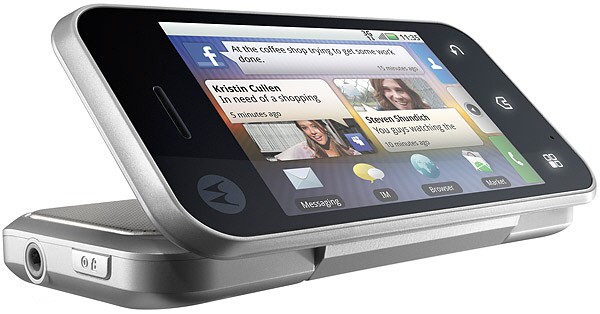 Đây là một chiếc điện thoại Android độc đáo với bàn phím QWERTY cứng dạng lật ngược ra sau. được ra mắt lần đầu tiên tại triển lãm CES 2010. Máy có màn hình 3,1", kính cường lực Gorilla Glass và camera 5.0 MP.