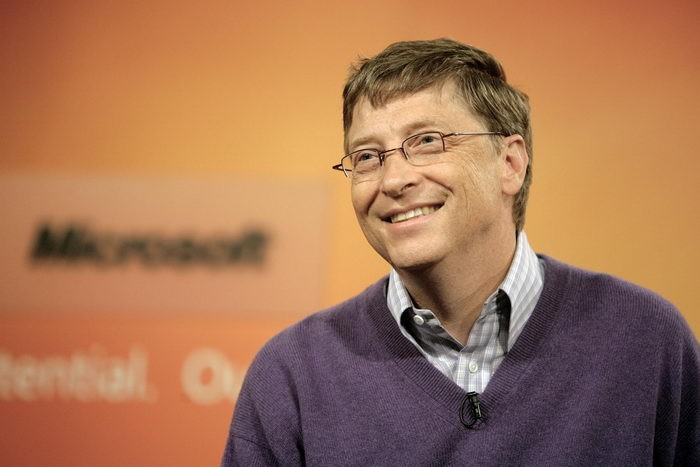 William Henry "Bill" Gates III (sinh ngày 28 tháng 10, 1955)[3] là một doanh nhân người Mỹ, nhà từ thiện, tác giả và chủ tịch tập đoàn Microsoft, hãng phần mềm khổng lồ mà ông cùng với Paul Allen đã sáng lập ra. Ông luôn có mặt trong danh sách những người giàu nhất trên thế giới.[4] và là người giàu nhất thế giới từ 1995 tới 2009, ngoại trừ năm 2008, khi ông chỉ xếp thứ ba.[5] Trong sự nghiệp ở Microsoft, Gates làm CEO và kiến trúc sư trưởng định hướng cho sự phát triển của tập đoàn. Hiện tại, ông là cổ đông với tư cách cá nhân lớn nhất trong tập đoàn, nắm giữ trên 8 phần trăm cổ phiếu.[