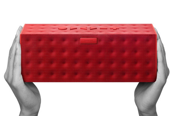 4. Loa không dây Jawbone Big Jambox ($300) Jawbone Big Jambox là thiết bị loa không dây kết nối Bluetooth cho phép kết nối với điện thoại hoặc máy tính bảng đồng thời phát lại cuộc gọi của bạn thông qua hệ thống âm thanh trung thực cao.