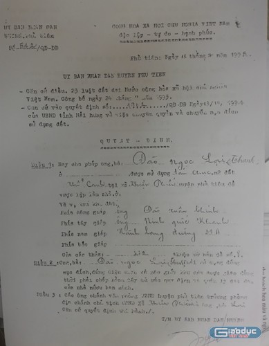 Theo ông Tơn thì Quyết định 542//QĐ-ĐĐ này là ông Lại làm giả...dấu hiệu nhận biết là quyết định thật là ở chữ&quot;thổ canh&quot;.