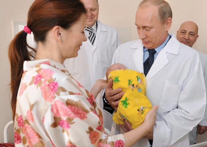 Thủ tướng Putin luôn quan tâm đến đời sống của thường dân Nga