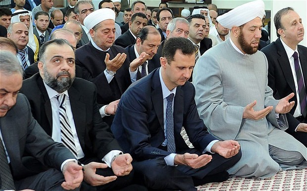 Tổng thống Syria Bashar al-Assad tham dự lễ cầu nguyện.