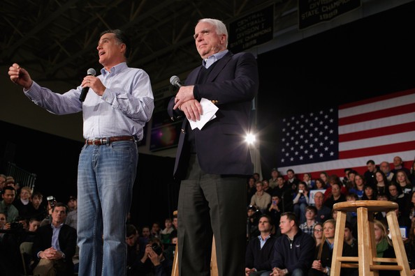 Cựu ứng cử viên Tổng thống, Thượng nghị sĩ Mỹ John McCain đã thông báo rằng ông ủng hộ Mitt Romney.