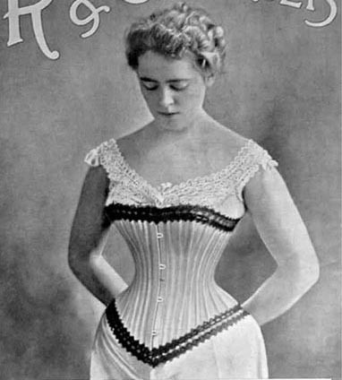Mặc dù hiện nay, phụ nữ đã thoáng hơn với một vòng eo không cần phải quá thon nhỏ nhưng vẫn còn đó rất nhiều tín đồ của corset.