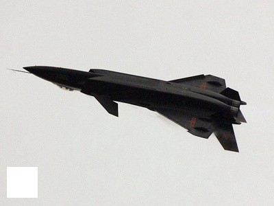 J-20 do Trung Quốc tự sản xuất