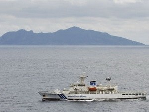 Tàu của Lực lượng bảo vệ bờ biển Nhật Bản tại Senkaku. (Nguồn: AP)