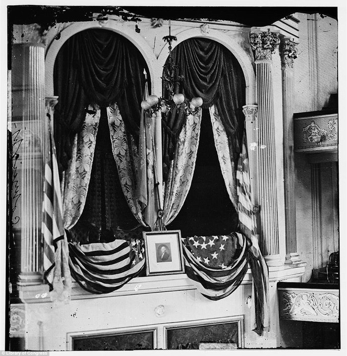Nơi Tổng thống Lincoln bị ám sát trong Nhà hát Ford.