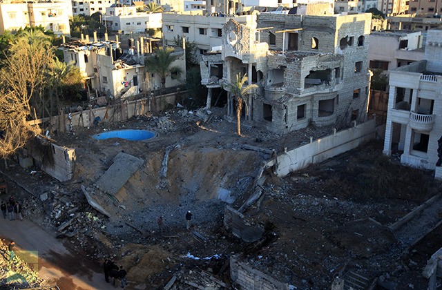 Một khu dân cư bị trúng tên lửa của Israel.