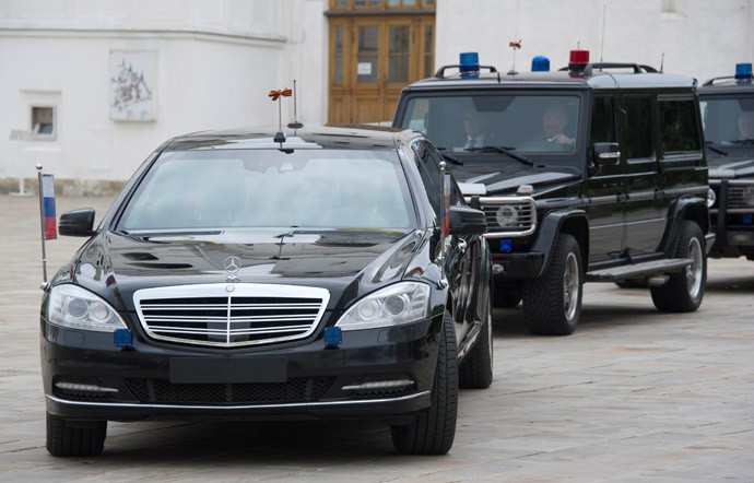 Đoàn xe hộ tống của Tổng thống Putin.