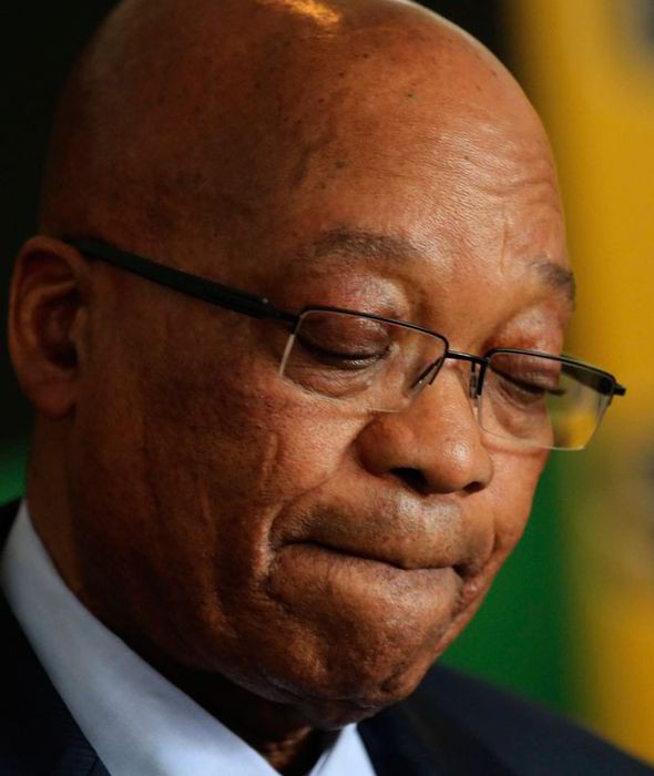 Tổng thống Zuma đã hủy chuyến đi Mozambique vì tình trạng sức khỏe của ông Mandela diễn biến xấu đi.