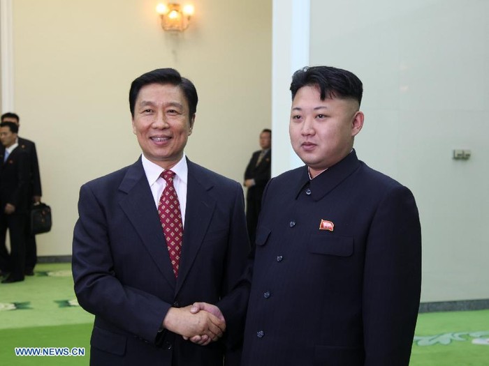 Phó Chủ tịch nước Trung Quốc Lý Nguyên Triều và nhà lãnh đạo Triều Tiên Kim Jong-un tại Bình Nhưỡng hôm 25/7.