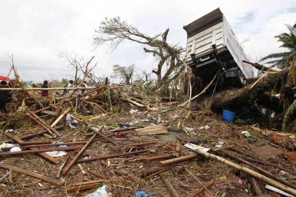 Hậu quả của những trận gió mạnh trong siêu bão Haiyan.