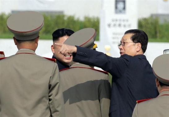 "Jang đã biến mất và bị loại bỏ. Tại Triều Tiên, không thể có hai mặt trời", ông Jeung nói thêm.