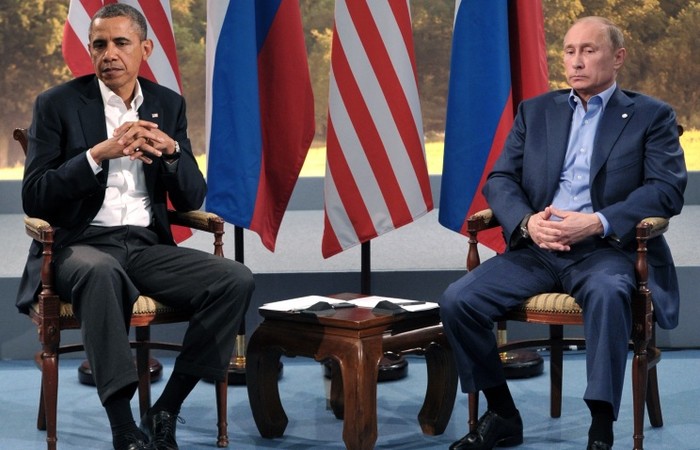 Tổng thống Mỹ Barack Obama (trái) và Tổng thống Nga Vladimir Putin