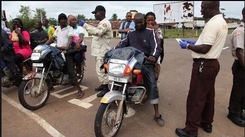 Biên giới Sierra Leone được kiểm soát chặt chẽ.